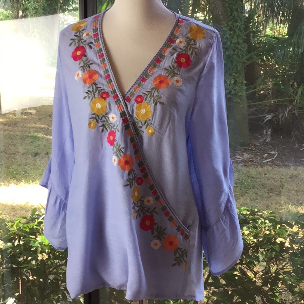 FSL+ apparel Boho Embroidered Top Size M